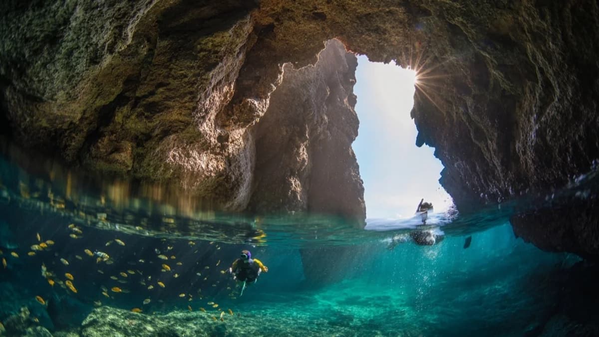 Koh Talu's Rock Tunnel: 5 Islands for 650 Baht