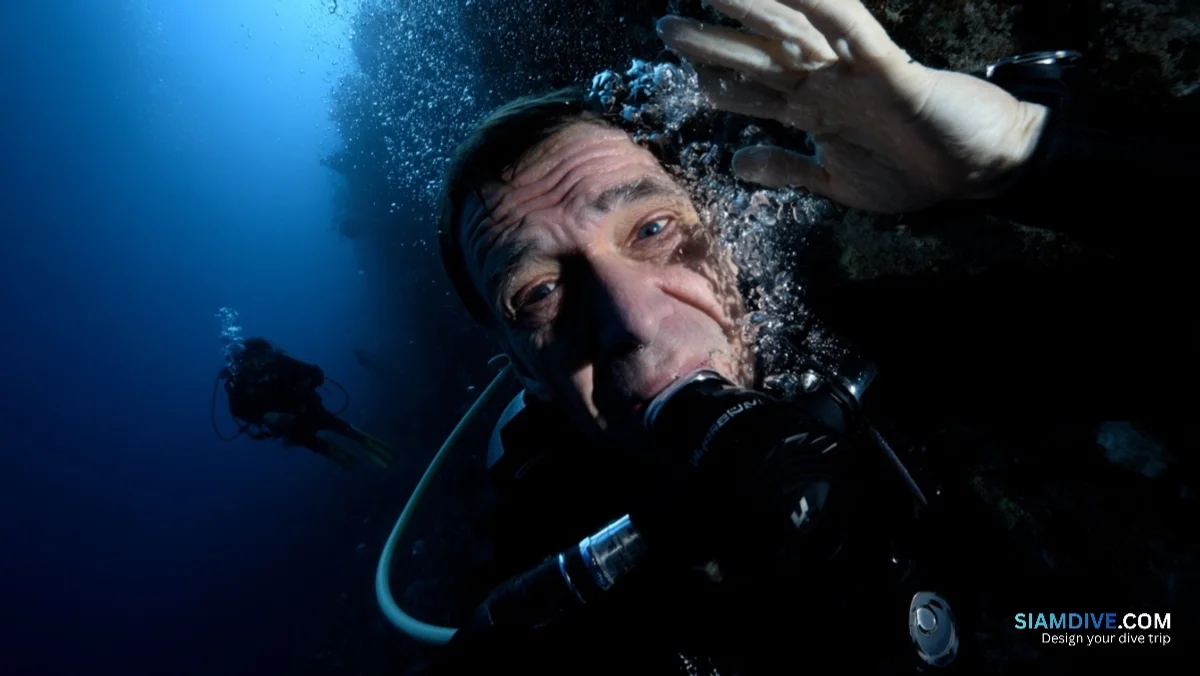 A Fin Clips Your Mask at 18 Metres — Now What? — image 1
